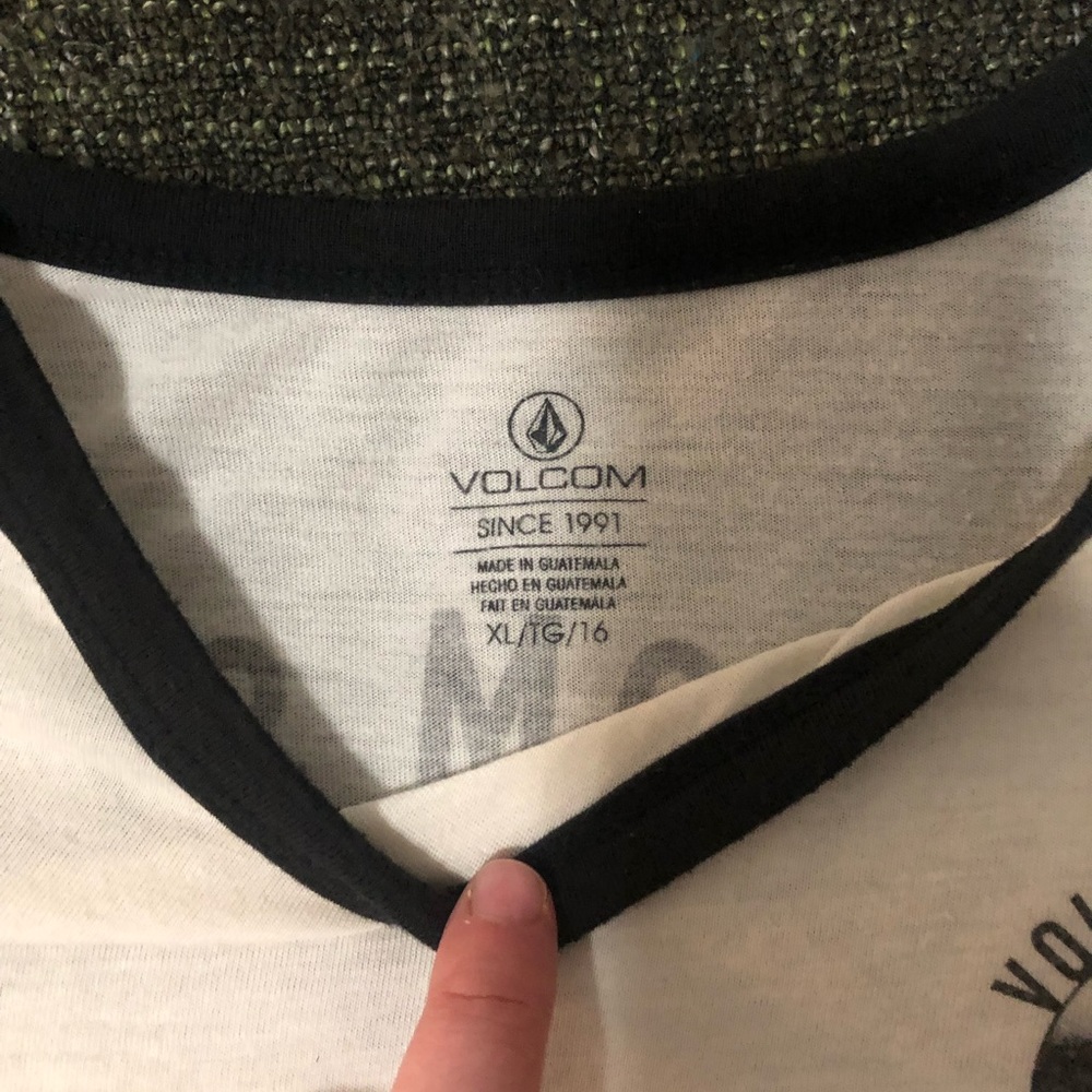 Volcom Ringer Tee - Picture 3 of 5